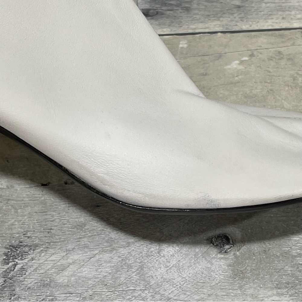 BALENCIAGA Glove Women’s Bootie - White - Size - 10 .US / 40 .EU - Picture 12 of 13